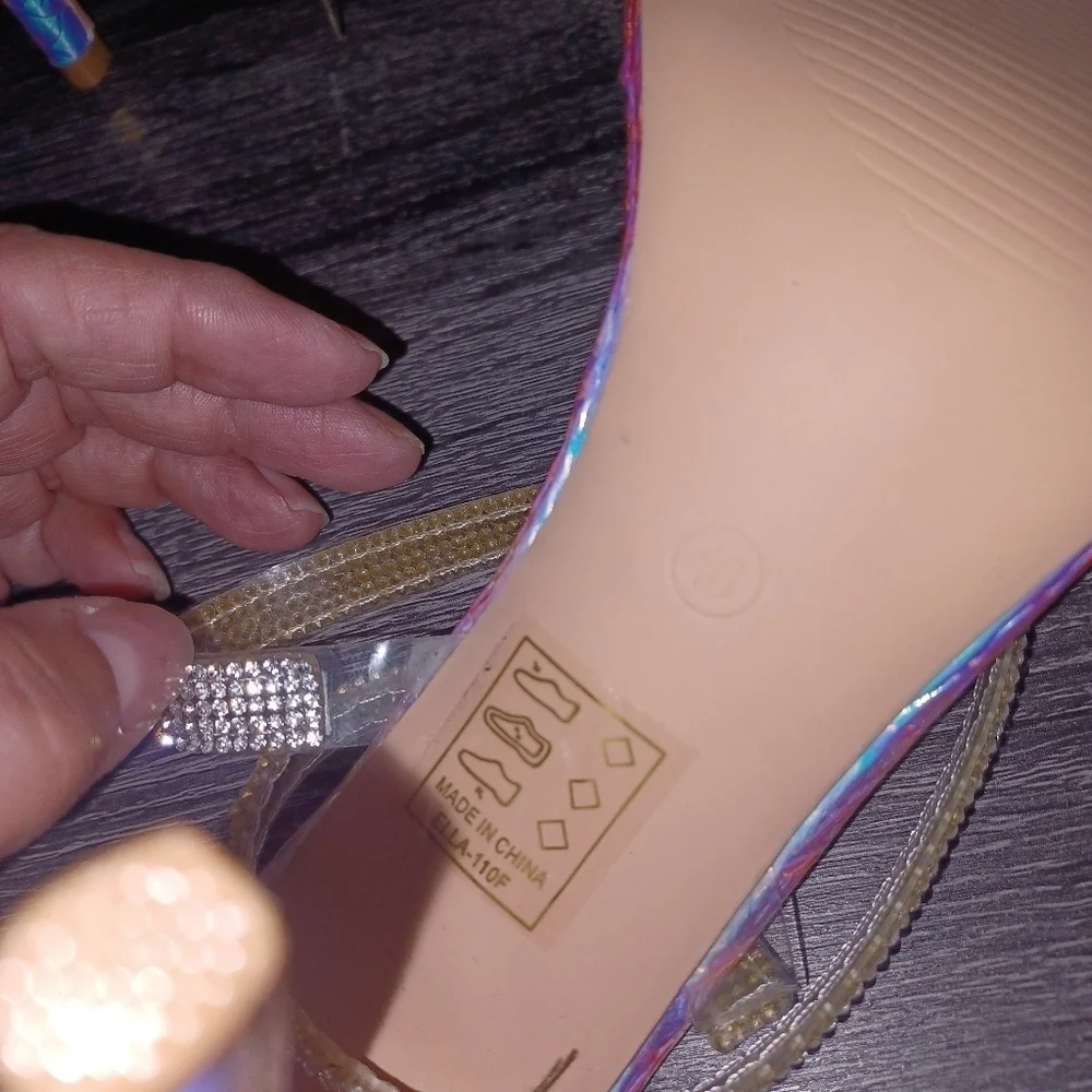 Fashion Nova- Bling and Silver Holographic Heels - W Sz 10 - Picture 9 of 11